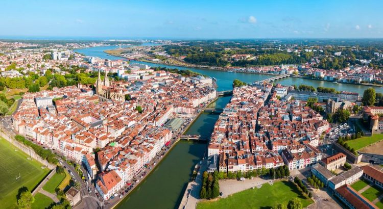 Bayonne