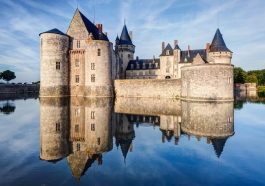 Sully-sur-Loire kastély