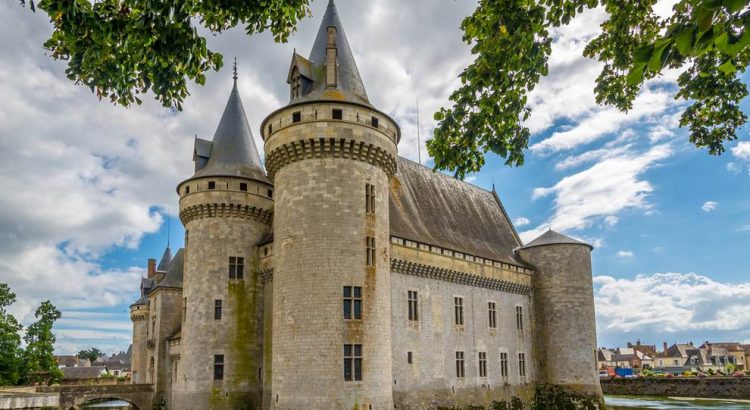 Sully-sur-Loire kastély